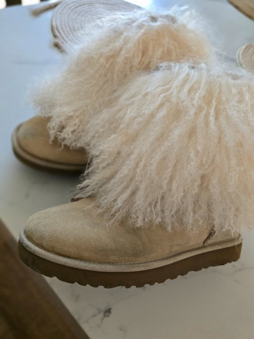 UGG Australia Curly Mongolian Sheepskin Fur Cuff Boots Tan Size 8